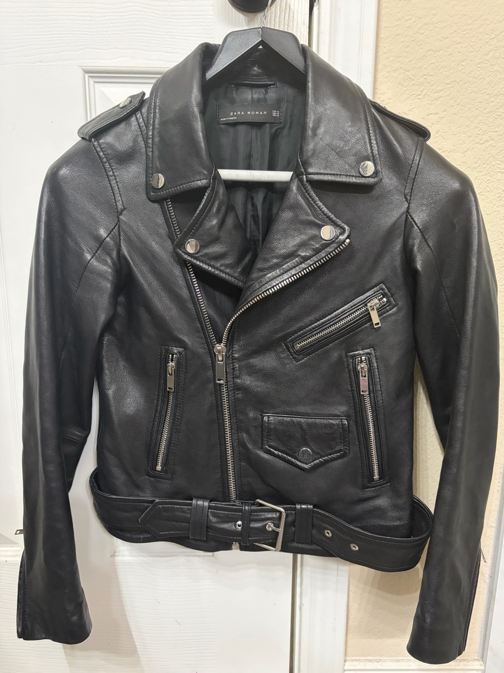 Zara 100% Leather Biker Jacket Women’s XSmall